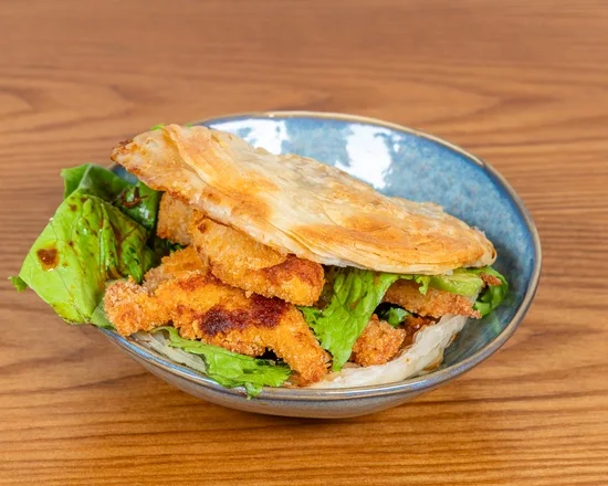 Fried Chicken Bun 鸡柳夹馍